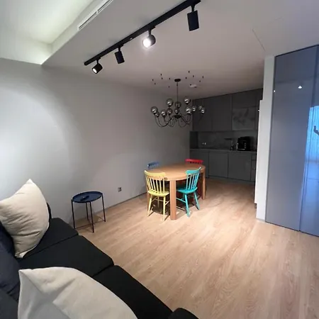 Silver - Ovo -justincenter アパート *